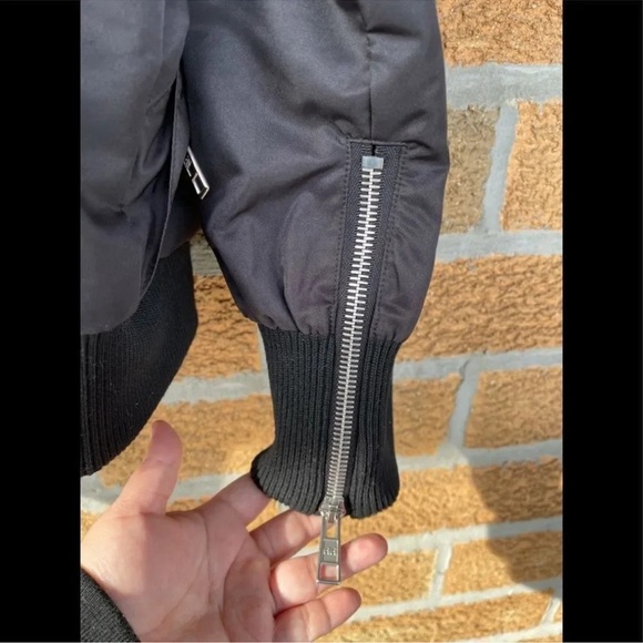 DANIEL PATRICK los angeles Cold Shoulder
Bomber Large - Picture 11 of 16